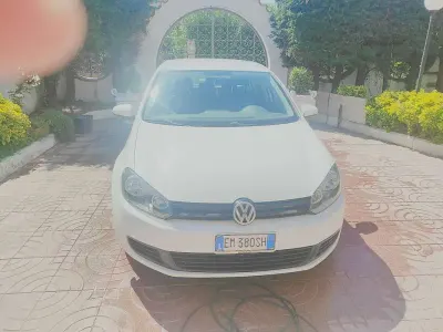 Usata VW Golf VII United 80 CV (58 kW) 2012 Bianco Berlina