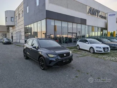 Usata Seat Arona 95 CV (69 kW) 2024 Grigio SUV