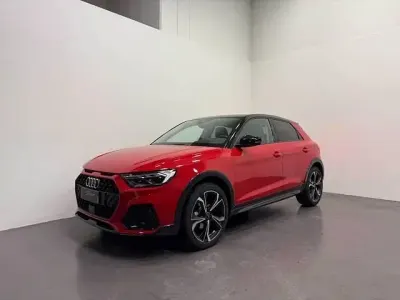 Nuova Audi A1 Ambiente 116 CV (85 kW) 2025 Rosso progressivo metallizzato SUV