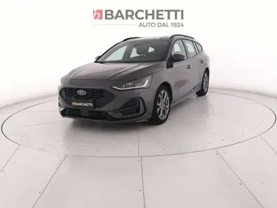 Usata Ford Focus ST-Line 120 CV (88 kW) 2022 Grigio Station wagon