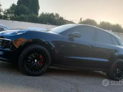 Usata Porsche Macan 252 CV (185 kW) 2018 Nero SUV