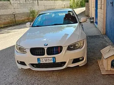 Usata BMW 320 M Sport 184 CV (135 kW) 2011 Bianco Coupé