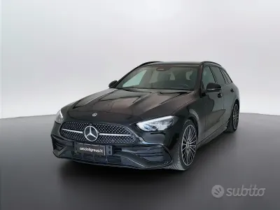 Usata Mercedes 220 Advanced 197 CV (144 kW) 2023 Nero Station wagon