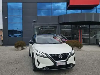 Usata Nissan Qashqai N-Connecta 140 CV (102 kW) 2022 Bianco SUV