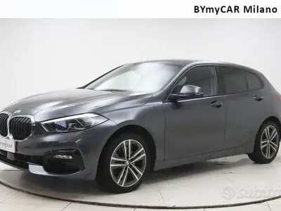 Usata BMW 118 Sport Line 150 CV (110 kW) 2020 Grigio Utilitaria