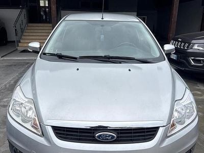 Usata Ford Focus 109 CV (80 kW) 2009 Grigio Station wagon