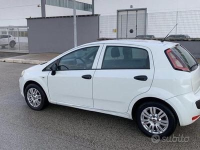 Usata Fiat Punto Evo Dynamic 75 CV (55 kW) 2011 Bianco Utilitaria