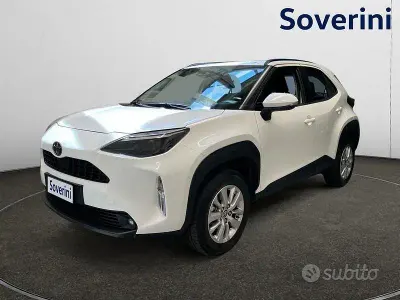 Usata Toyota Yaris Cross Active 116 CV (85 kW) 2024 Bianco SUV