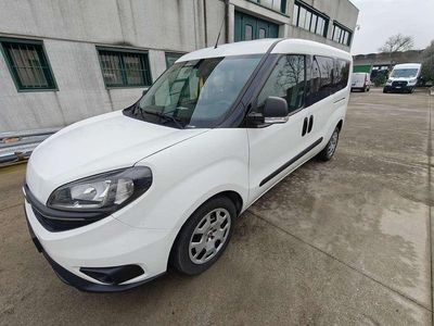 Usata Fiat Doblò Lounge 105 CV (77 kW) 2019 Bianco Monovolume