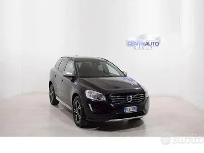 Usata Volvo XC60 Business Edition 150 CV (110 kW) 2015 Blu SUV