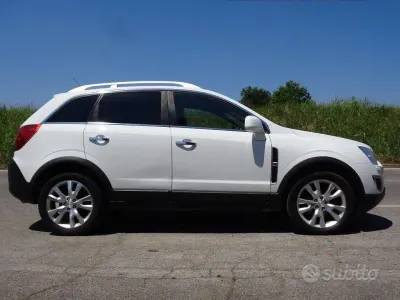 Usata Opel Antara 163 CV (119 kW) 2013 Bianco SUV