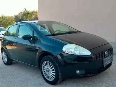 Occasion Fiat Grande Punto Active 65 ch (47 kW) 2008 Noir Citadine