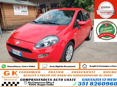 Usata Fiat Punto Easy 69 CV (50 kW) 2012 Rosso Utilitaria