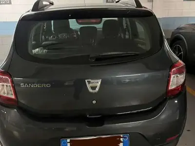 Usata Dacia Sandero Prestige 90 CV (66 kW) 2016 Berlina