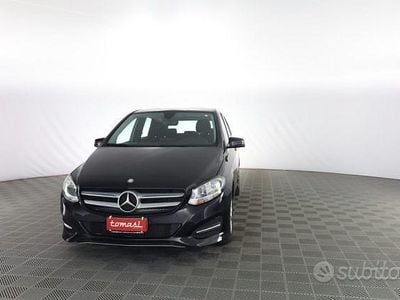 Usata Mercedes B160 Business 89 CV (65 kW) 2016 Nero Monovolume