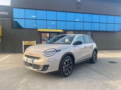 Usata Fiat 600 La Prima 110 CV (80 kW) 2025 Beige / metallizzato SUV