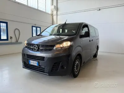 Usata Opel Vivaro-e Combi S 120 CV (88 kW) 2022 Grigio Monovolume