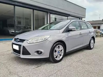 Usata Ford Focus Titanium 95 CV (69 kW) 2012 Grigio Station wagon