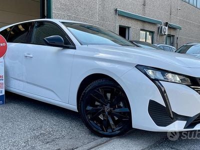 Occasion Peugeot 308 Allure 131 ch (96 kW) 2022 Blanc Break