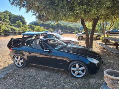 Usata Mercedes SLK200 163 CV (119 kW) 2006 Nero Cabrio