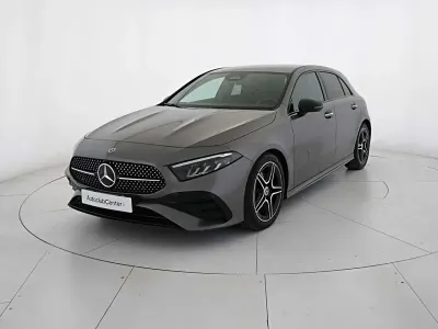 Usata Mercedes A180 AMG Line Premium 136 CV (100 kW) 2023 Grigio scuro Berlina