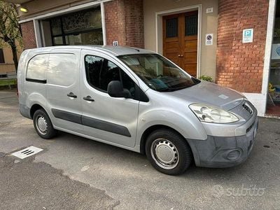 Occasion Peugeot Partner 92 ch (67 kW) 2011 Gris Monospace
