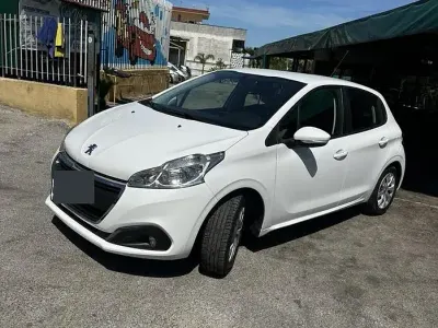 Usata Peugeot 208 92 CV (67 kW) 2018 Bianco Utilitaria