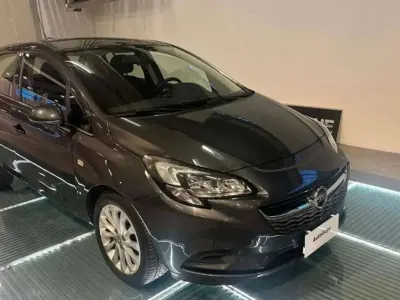 Usata Opel Corsa 75 CV (55 kW) 2017 Grigio scuro Utilitaria