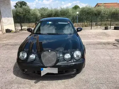 Usata Jaguar S-Type R 396 CV (291 kW) 2002 Nero Berlina