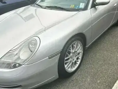 Usata Porsche 911 Carrera 4 Cabriolet 300 CV (220 kW) 1999 Argento Cabrio