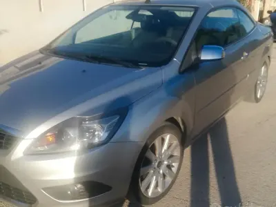 Usata Ford Focus Cabriolet 136 CV (100 kW) 2008 Grigio Cabrio