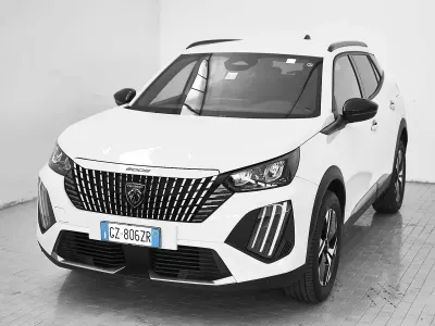 Usata Peugeot 2008 Allure 101 CV (74 kW) 2025 Bianco SUV