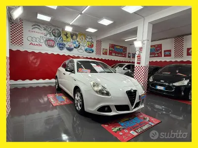 Usata Alfa Romeo Giulietta 120 CV (88 kW) 2011 Bianco Utilitaria