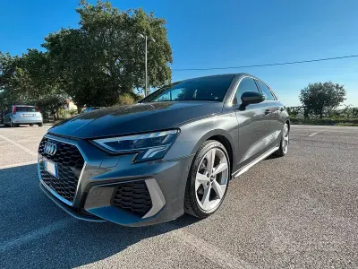 Usata Audi A3 S-Line 116 CV (85 kW) 2022 Grigio Berlina