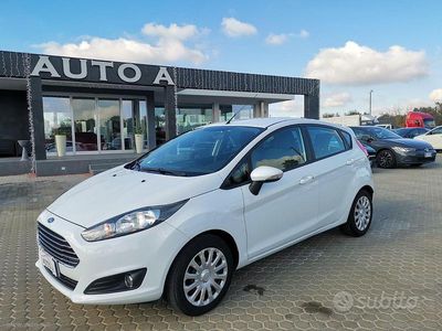 Usata Ford Fiesta Titanium 75 CV (55 kW) 2016 Bianco Berlina