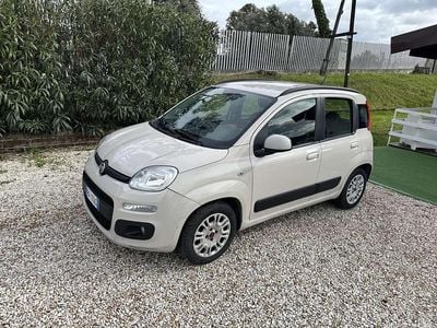 Usata Fiat Panda Lounge 69 CV (50 kW) 2014 Argento Utilitaria