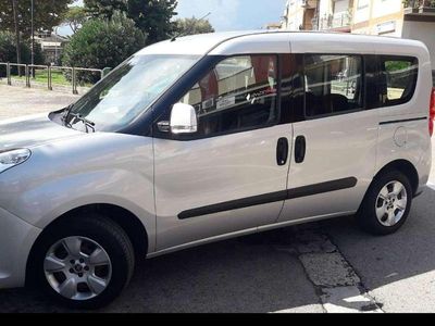 Usata Fiat Doblò Active 105 CV (77 kW) 2012 Argento Monovolume