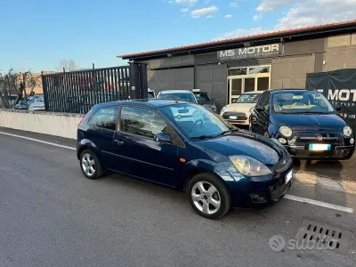 Occasion Ford Fiesta 90 PK (66 kW) 2007 Blauw Hatchback