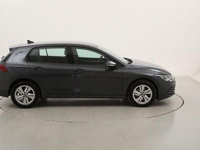 Usata VW Golf VIII Life 130 CV (95 kW) 2022 Berlina