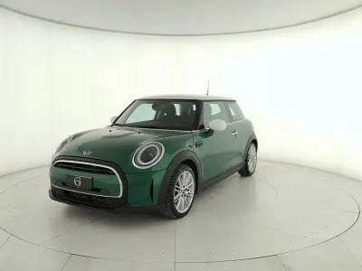 Usata Mini Cooper Classic 156 CV (114 kW) 2022 Verde Utilitaria