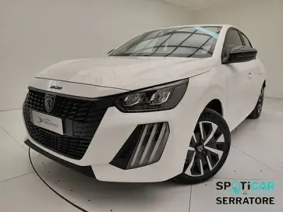 Usata Peugeot e-208 Style 100 kW (136 CV) 2024 Nero Utilitaria