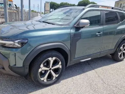 Nuova Dacia Duster Journey 122 CV (89 kW) 2026 Verde SUV