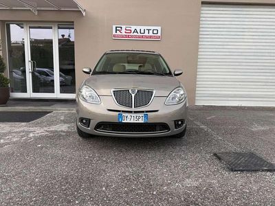 Usata Lancia Ypsilon Platinum 77 CV (56 kW) 2009 Oro Utilitaria