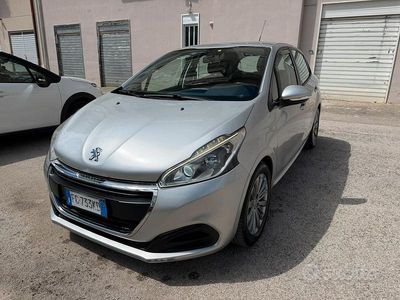 Usata Peugeot 208 75 CV (55 kW) 2016 Grigio Utilitaria