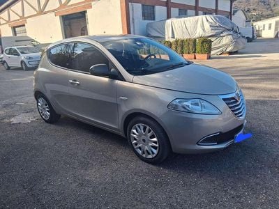 Usata Lancia Ypsilon Gold 69 CV (50 kW) 2011 Grigio Utilitaria