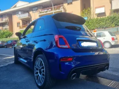 Usata Abarth 595 144 CV (105 kW) 2021 Blu/azzurro Utilitaria