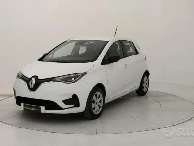 Usata Renault Zoe Life 50 kW (69 CV) 2021 Bianco Utilitaria
