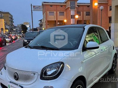 Bianco Usata 2015 Smart ForFour Passion Utilitaria | 7800 € (Cara)