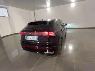 Usata VW Taigo R-line 115 CV (84 kW) 2025 Nero SUV
