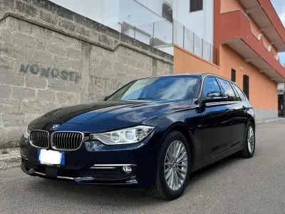 Usata BMW 320 Luxury Line 184 CV (135 kW) 2014 Bluazzurro Station wagon